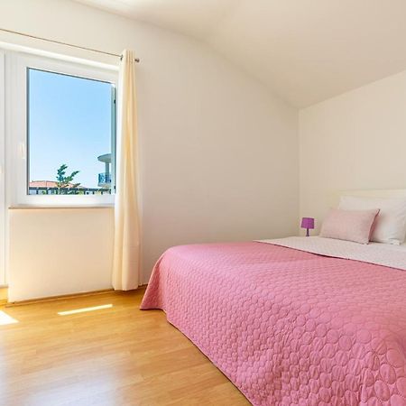 Apartments Villa Maja Rogoznica  Bagian luar foto