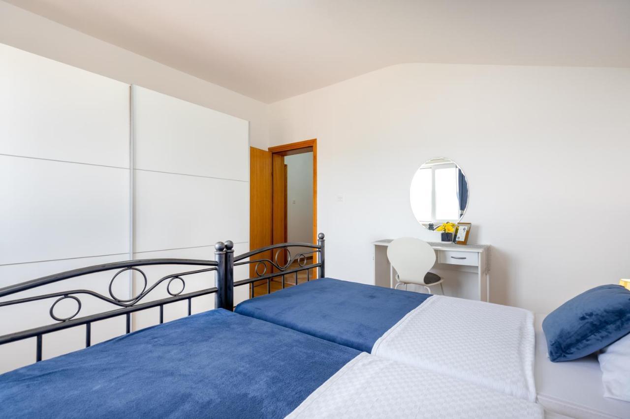 Apartments Villa Maja Rogoznica  Bagian luar foto