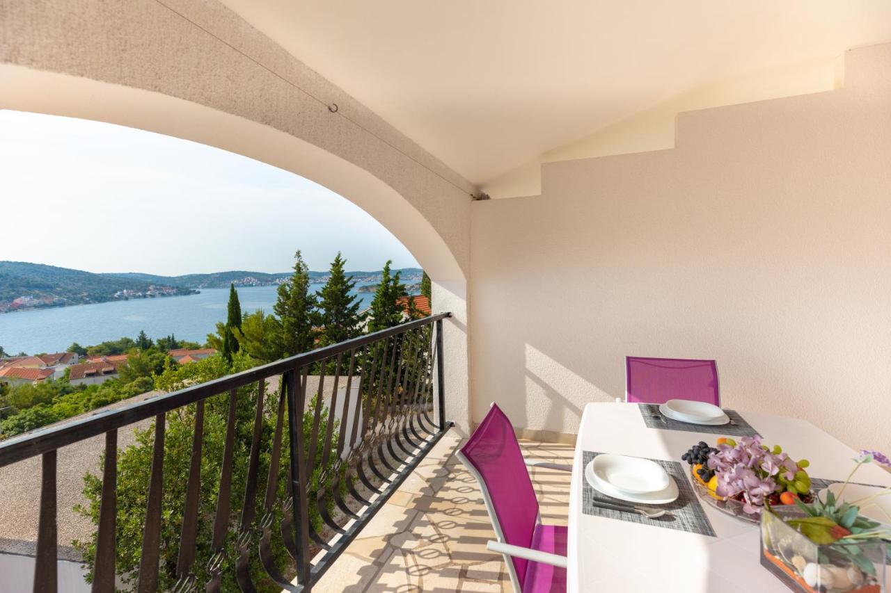 Apartments Villa Maja Rogoznica  Bagian luar foto