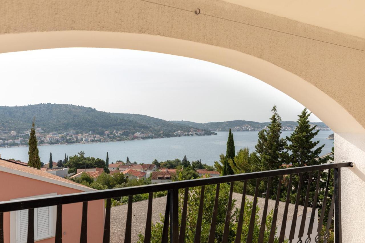 Apartments Villa Maja Rogoznica  Bagian luar foto