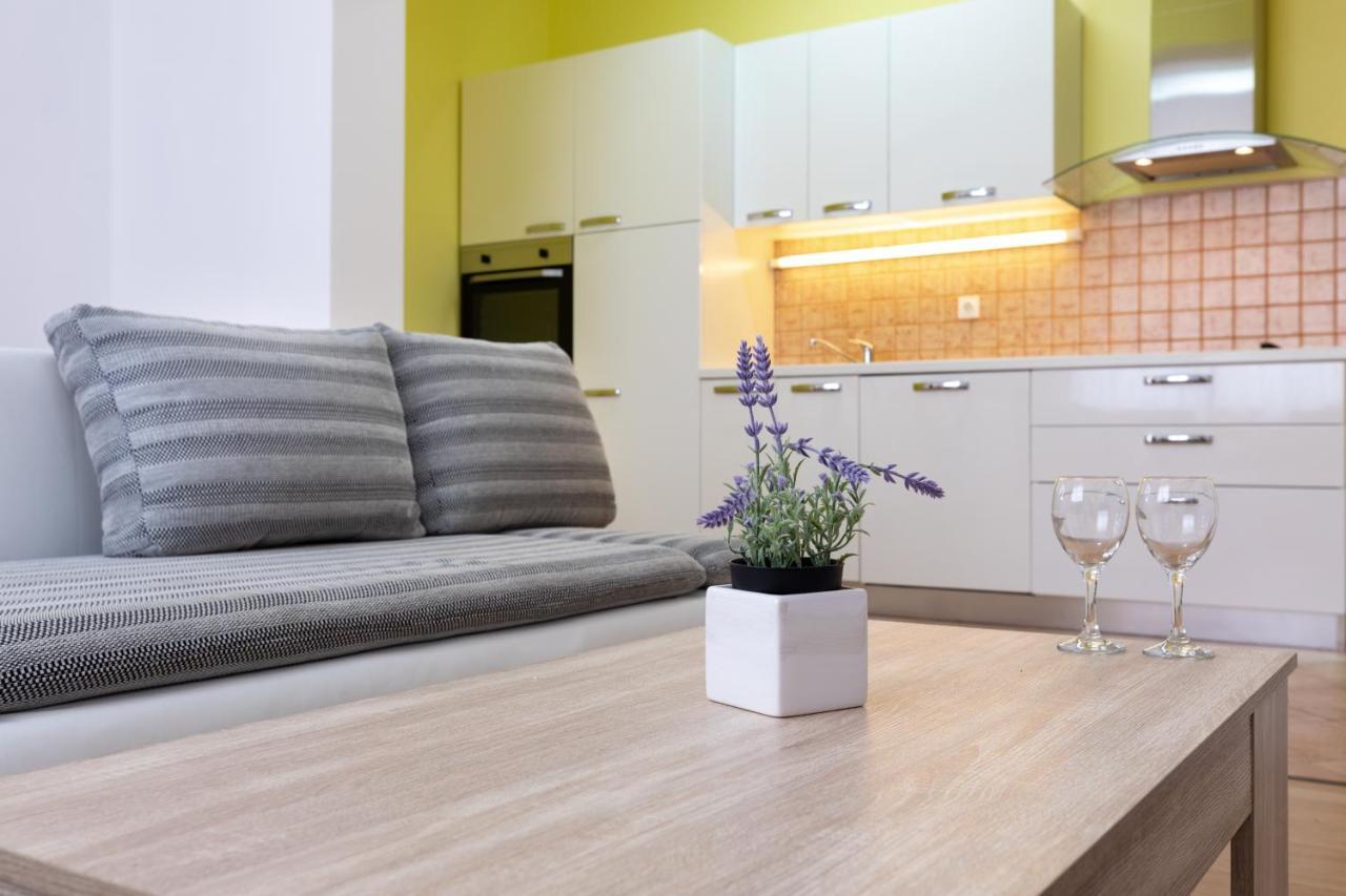 Apartments Villa Maja Rogoznica  Bagian luar foto